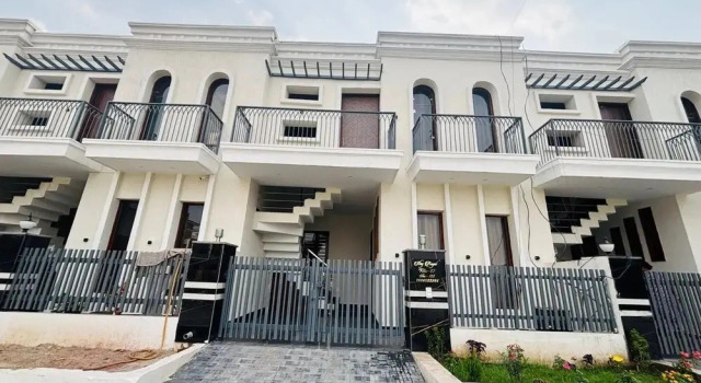 Stay Royal BNB - Luxury Villa, Prenota Bed & breakfast Kharar Punjab