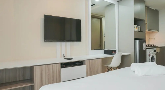 Luxury and Cozy Studio at Gold Coast Apartment, Book Lejlighed Hoteller i Jakarta med pool, nær PIK Avenue, Swimmingpool