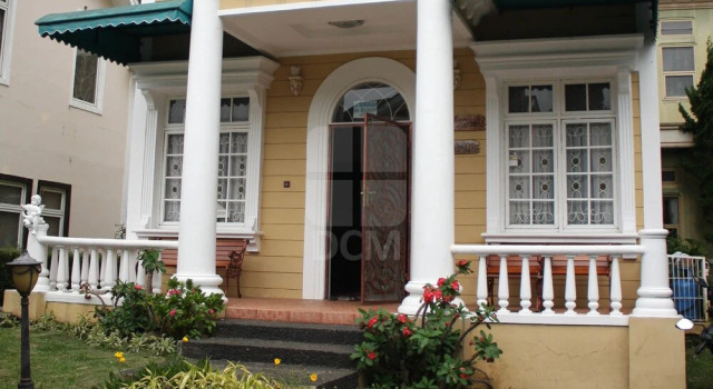 Villa Kota Bunga Peony, Book Villa Cipanas West Java