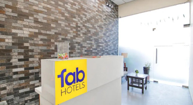 Fabhotel Rivlet Inn