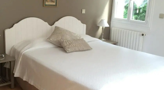 Guest house Maison Iratzean, Buchen Sie Pension Ascain Französisches Baskenland