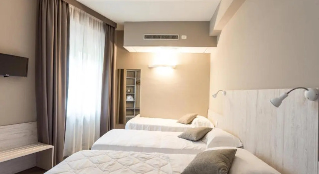 Трёхместный номер Classic Hotel Terme di Frasassi