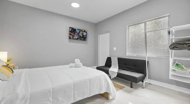 Студия Comfort Brown House