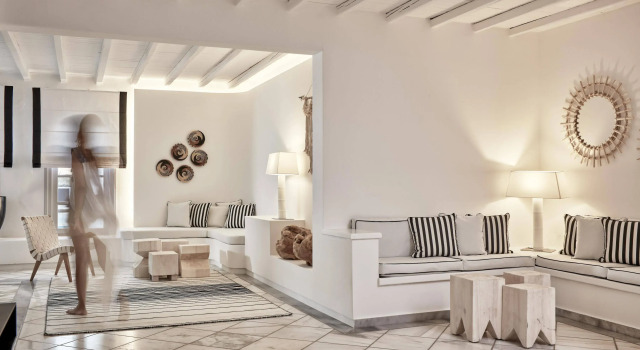 Mr & Mrs White Paros Suites & More, Prenota Hotel Hotel a Paro con piscina, Piscina