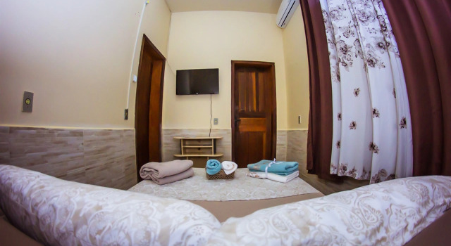 Hospedagem Econômica By Bia, Забронировать Гостевой дом Пенья Санта-Катарина