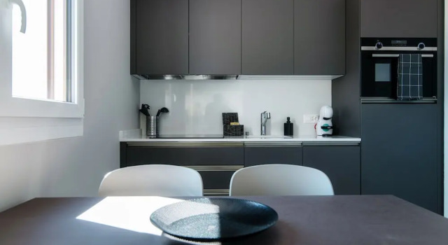 Студия с балконом Locarno Studios by Quokka 360 - Modern City Studios in Central Locarno