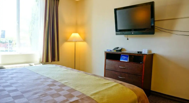 Двухместный Studio Suite Deluxe Harbor Inn & Suites