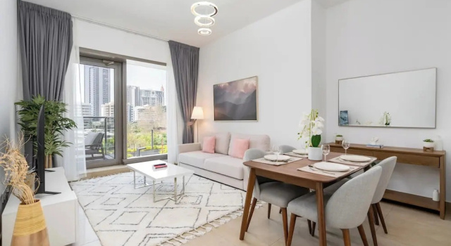 Gala Guests - Sparkle Tower Residences, Забронировать Апартаменты/квартира Отели Эмирата Дубая с бассейном, рядом с Торговый центр The Beach, Бассейн