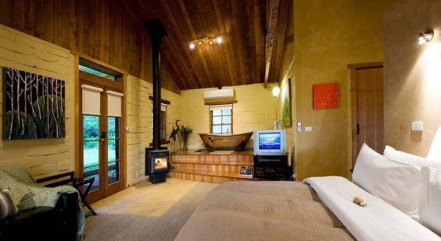 Italian Hill Garden Villa, Book Hotel Daylesford 