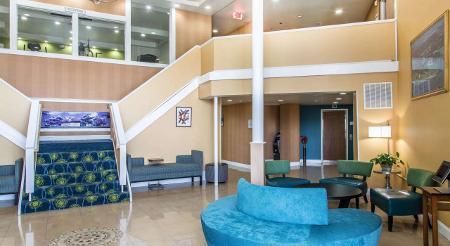 Quality Inn & Suites Middletown - Newport