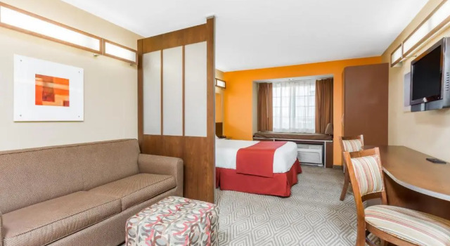 Люкс Microtel Inn and Suites by Wyndham Anderson SC