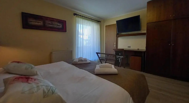 Четырёхместный номер Standard с балконом Hotel Comelico