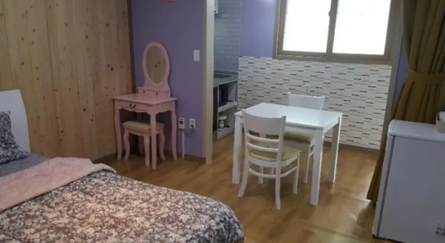 Cheongdo Persimmon Ville Pension(청도감마을펜션), Забронировать Отель Отели Cheongdo с бассейном, Бассейн