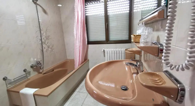 Одноместный номер Standard Hotel Liñares