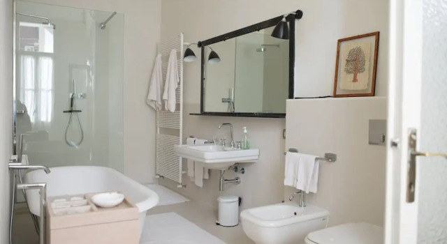 Двухместный номер Standard с балконом Palazzo Arrivabene B&B