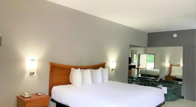 Люкс Days Inn by Wyndham North Little Rock Maumelle
