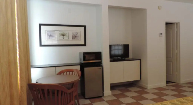Двухместный номер Standard James Hotel
