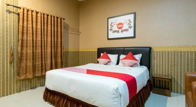 Двухместный люкс Deluxe Hotel O Medan Near Gajah Mada formerly Hotel Indah Raya