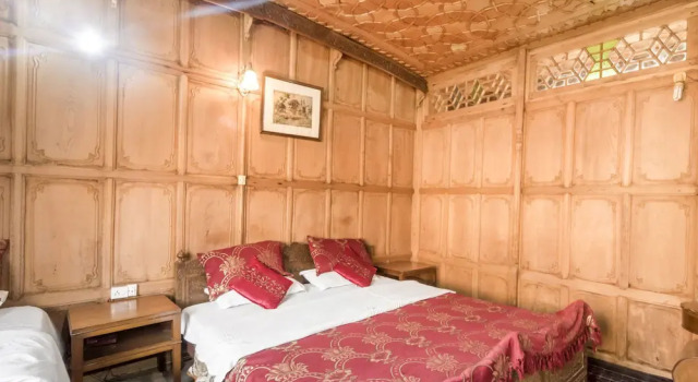 GuestHouser 3 BHK Houseboat d520, Забронировать Отель Сринагар Jammu & Kashmir Ski