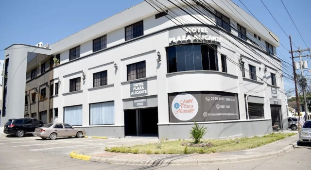 Hotel Plaza Alicante, Rezervovat Hotel Hotely v Cortés s parkováním, Parkování