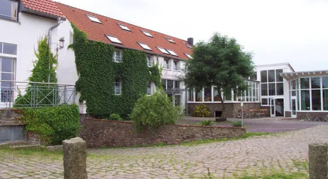 Hotel Bördehof, direkt an der A2 & A14, Restaurant, Tagung, individuell, Prenota Hotel Hotel a Garz con parcheggio, Parcheggio