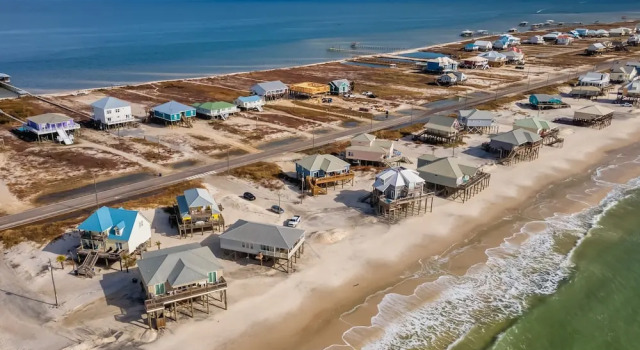 Коттедж с 4 комнатами Goin' Coastal - 2703 Bienville 4 Bedroom Home by RedAwning