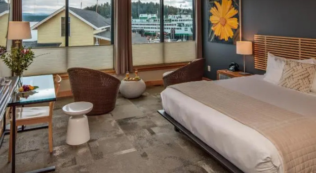 Номер Deluxe Island Inn at 123 West