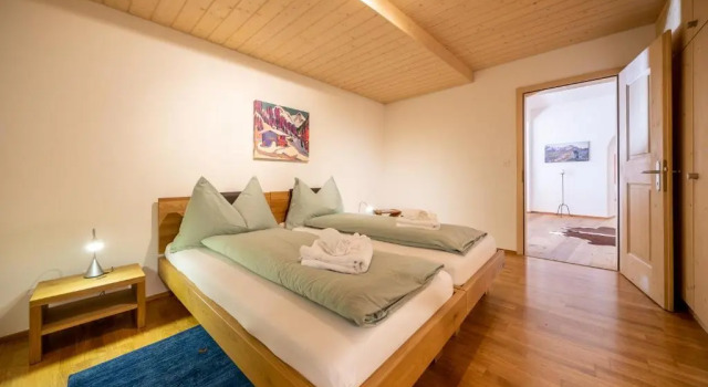 Chasa Curtin 17, Book Hotel Sent 