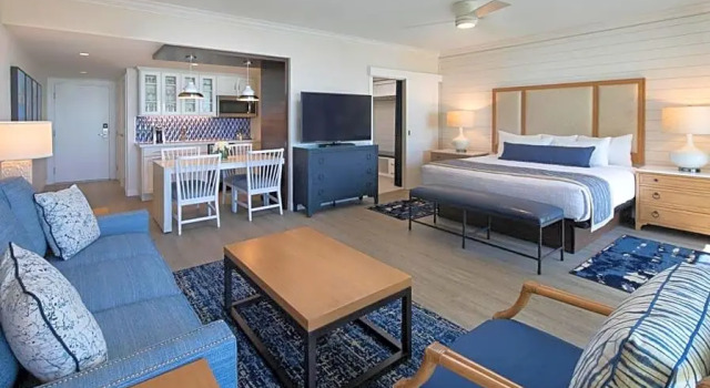 Двухместная Studio Suite Lagoon View Resort at Longboat Key Club
