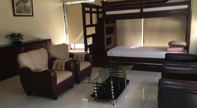 Люкс Deluxe South Prince Residences and Inn