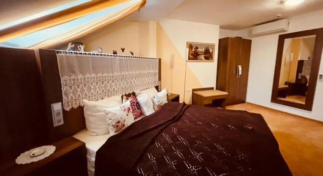 Полулюкс Tante ALMAs Mannheimer Hotel