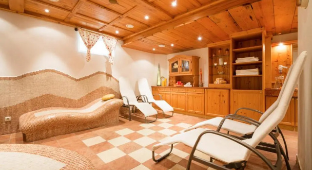 Lerchs Farmhouse 2