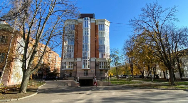 Современные апартаменты в Центре возле Стадиона и Корпусного сада, Prenota Appartamento Poltava Poltava