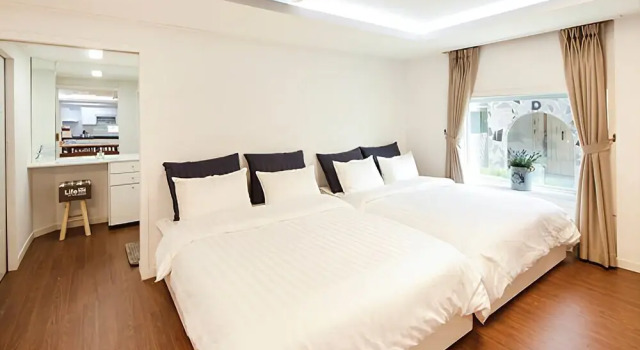 Yololala GuestHouse - Hostel