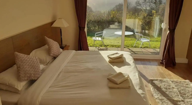 The Bear Inn and Burwash Motel, Забронировать Мотель Отели Исторического графства Суссекса 3 звезды, 3*