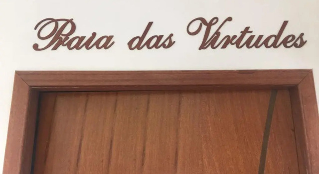 Люкс SEGUNDA CASA - Seu cantinho em Guarapari, 1 minuto a pé da Praia do Morro! Suítes confortáveis e modernas - Para casal ou para grupos de até 4 pessoas