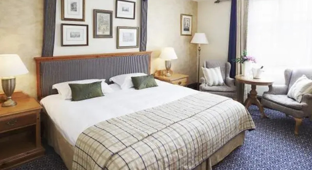 Двухместный номер Standard с балконом Oulton Hall Hotel, Spa & Golf Resort