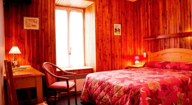 Двухместный номер Standard Hôtel au Pont de Raffiny