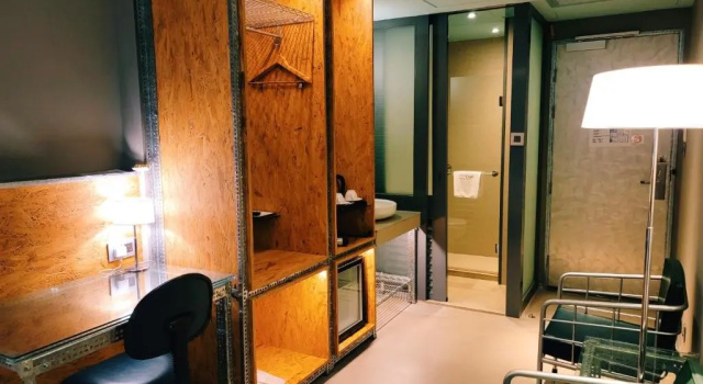 Трёхместный семейный номер Standard IND Hotel
