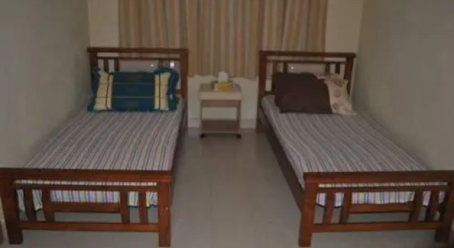 Travel Lodge Surf Break