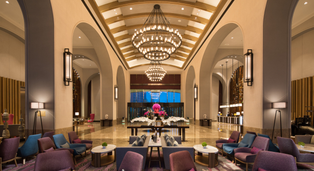 Crowne Plaza Qingdao Oriental Movie Metropolis