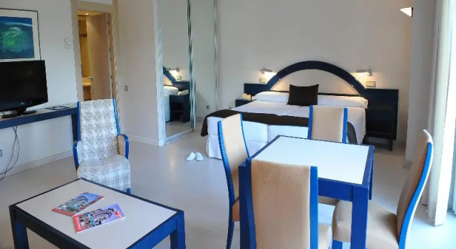 Номер Standard с балконом Hotel Palacio del Mar