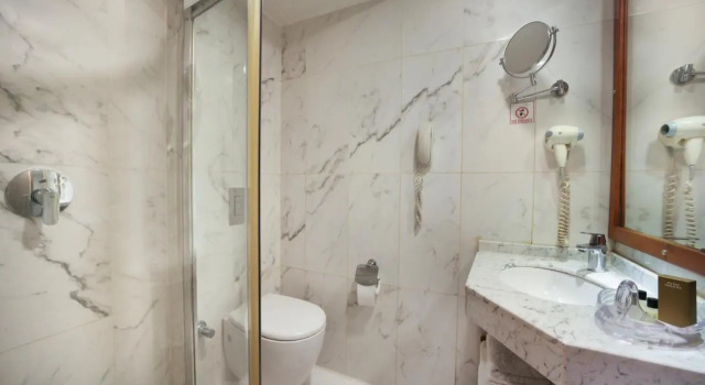 Kocaeli Stargate Otel İzmit, Varaa Hotelli Hotellit Marmara-alue pysäköinnillä, Pysäköinti