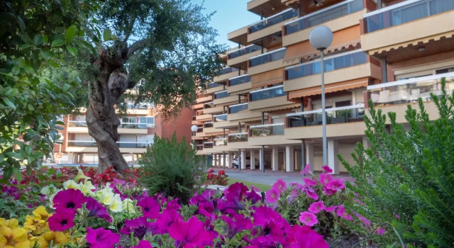 Apartaments Voralmar - Mas den Gran, Забронировать Отель Отели El Baix Camp с бассейном, Бассейн