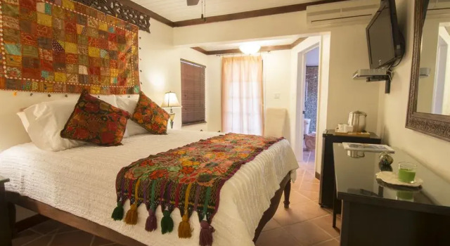 La Cazetta Guest House & Cottages, Κράτηση Πανσιόν West Bay Grand Cayman, κοντά στο Cemetery Beach