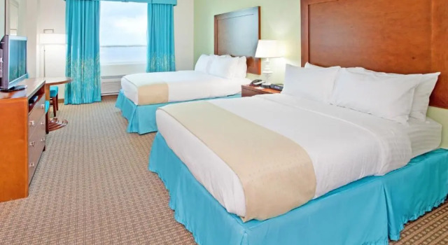 Номер Standard Holiday Inn Resort Pensacola Beach Gulf Front by IHG