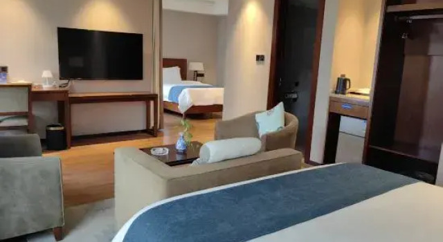 Suite tripla familiare Junyi Twin Tower Hotel