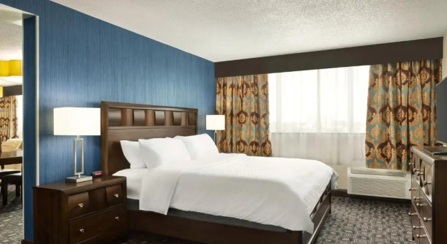 Люкс Holiday Inn Louisville East - Hurstbourne by IHG