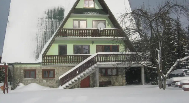 Hacjenda - Apartamenty i Pokoje Gościnne, Забронировать Апартаменты/квартира Czarna Gora Ski Чарна-Гура