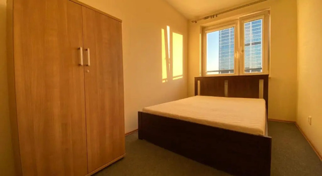 Pokoje Centrum/ rooms in Centre, Забронировать Отель Недорогие отели Варшавы, рядом с Рондо Дашиньскего, недорого